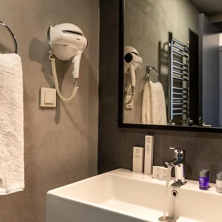 Parrot Hotel Istanbul