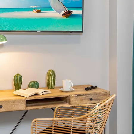 Hotel Parrot