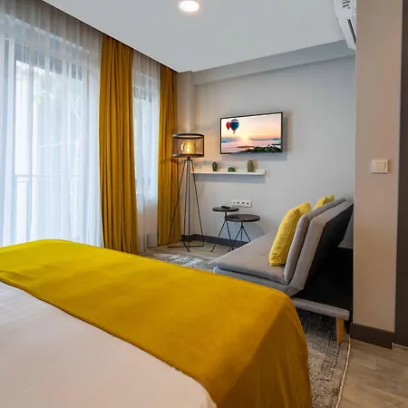 Hotel Parrot